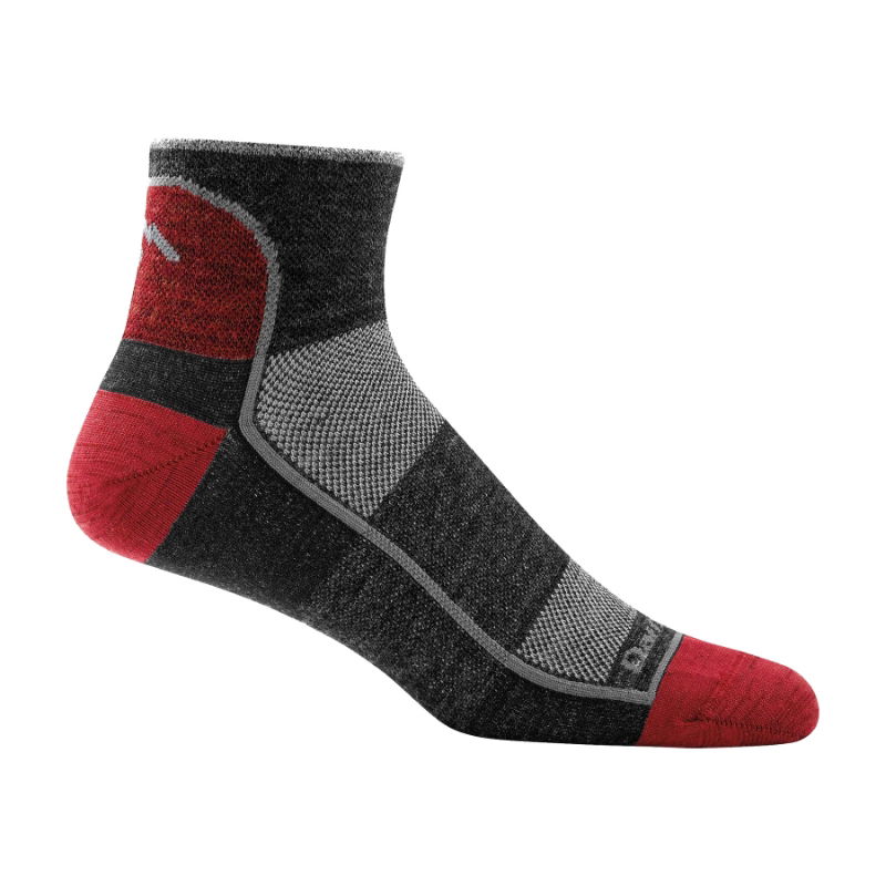 Darn Tough Men's Quarter Lightweight Running Sock (1715)